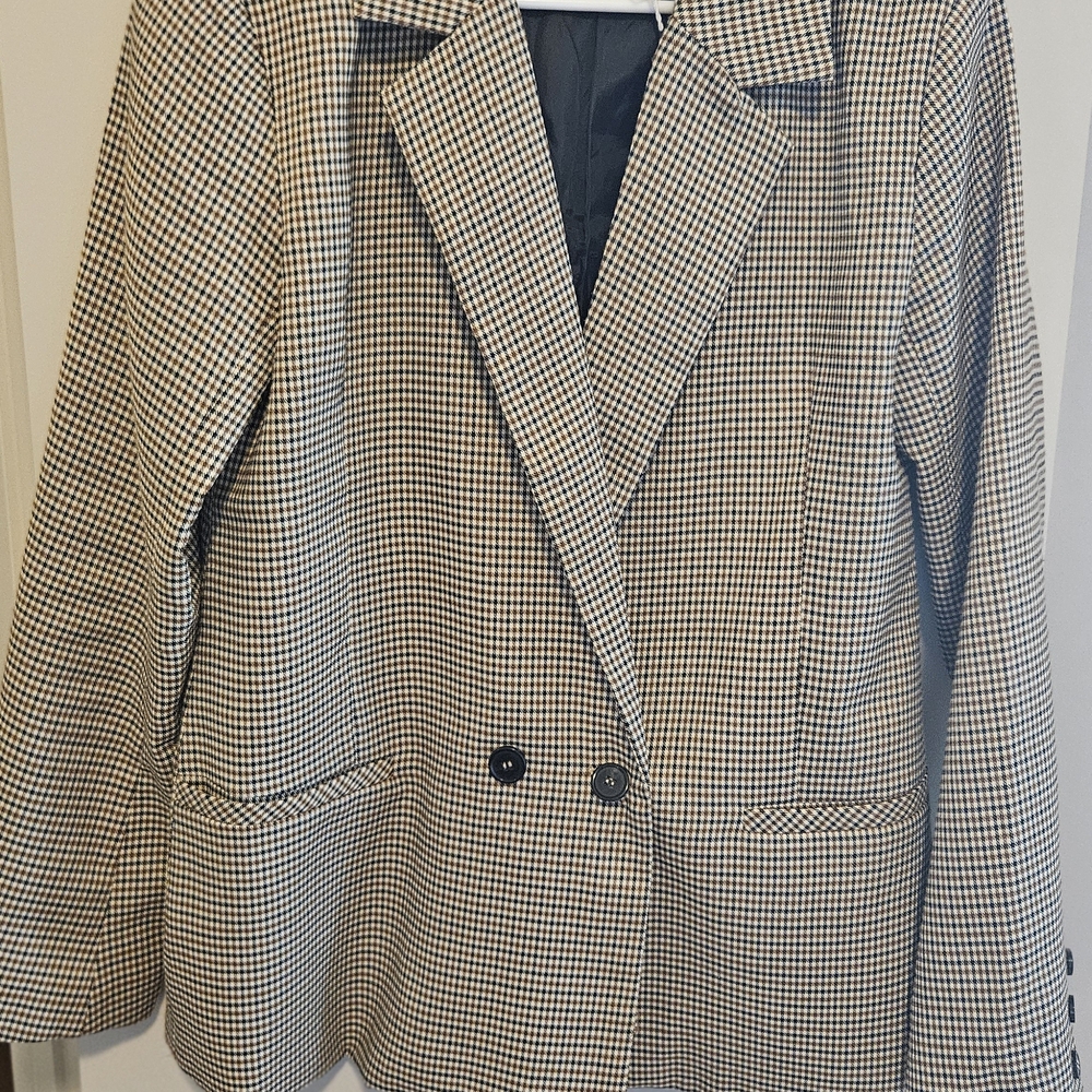 Classic Houndstooth Women's Blazer
